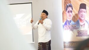 KH Agus Salim Apresiasi Lintas Persada Tours & Travel: Pendampingan Jamaah Umroh Dinilai Sabar, Telaten, dan Profesional